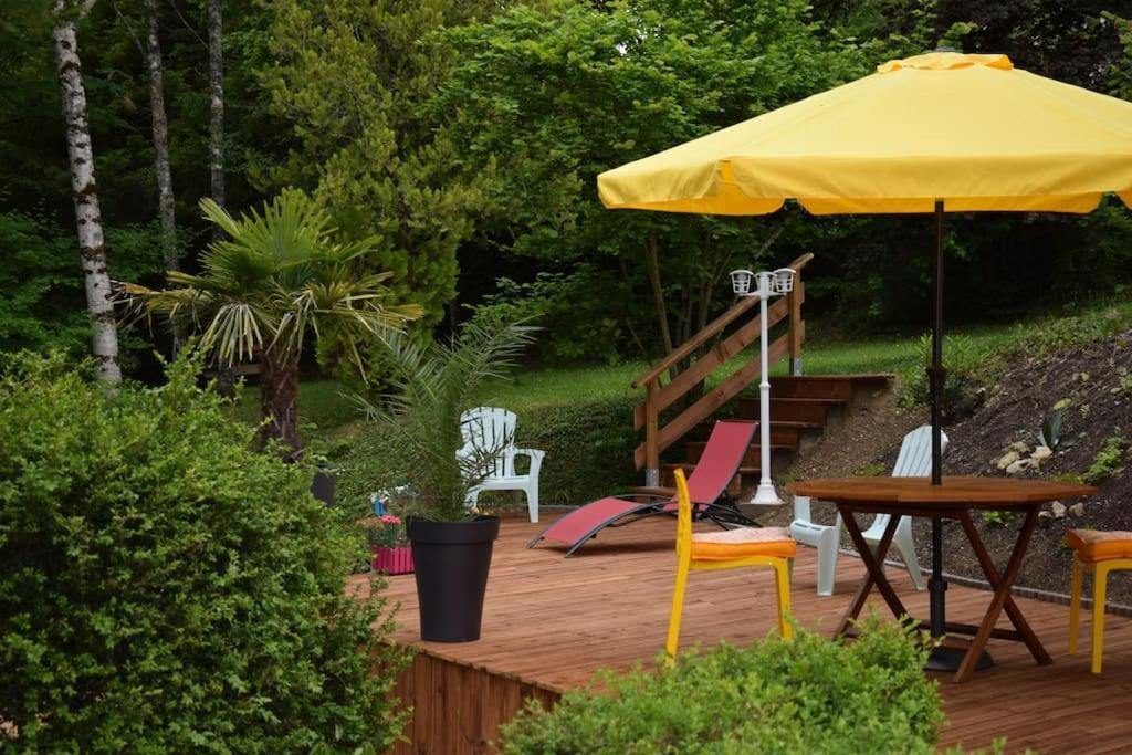 Gite Recent Au Calme Entre Champs Et Forets Perigord Vert Grand Brassac エクステリア 写真